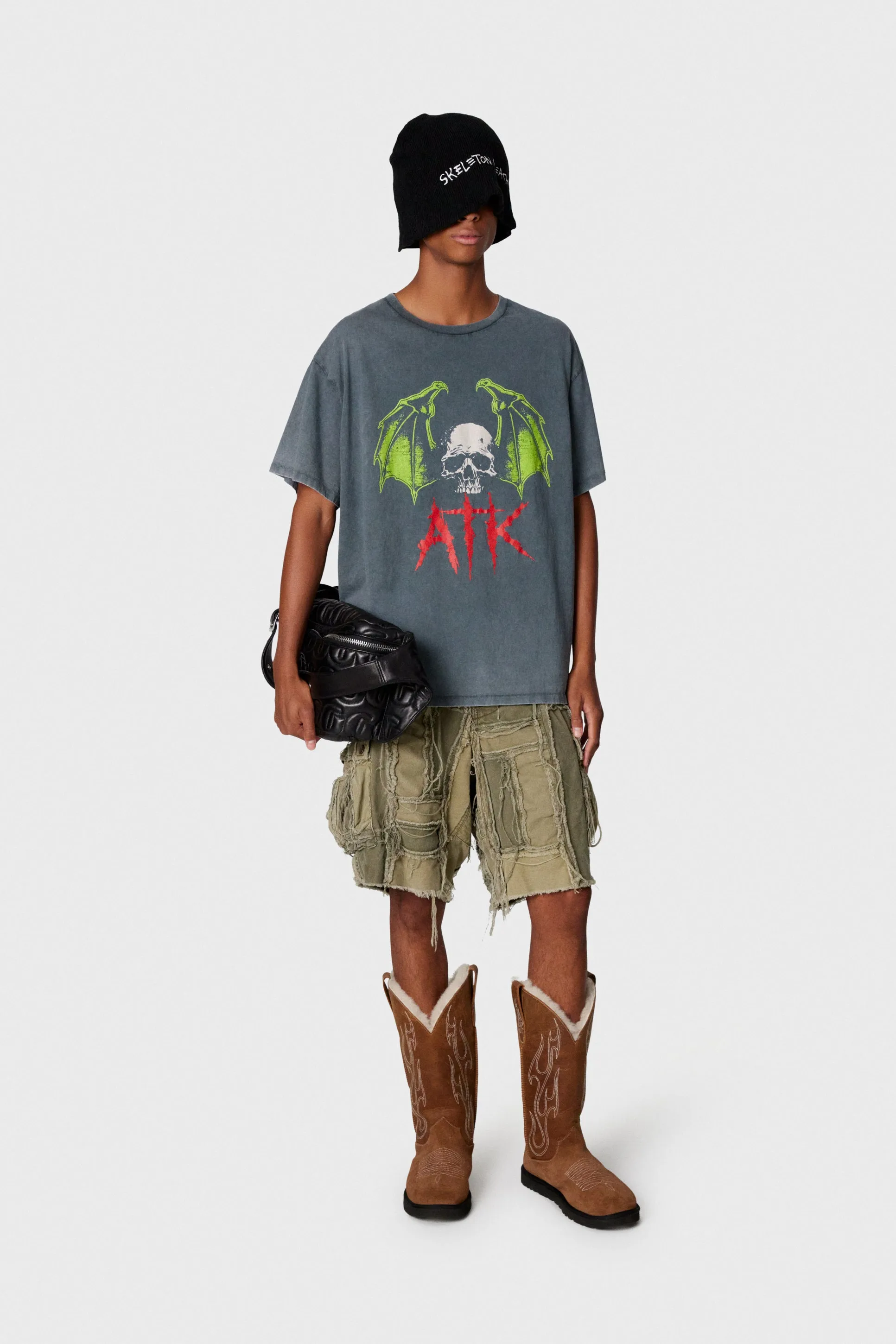 GALLERY DEPT. ATK NIGHT TEE/WALK ATK series latest model Bat skull glitter LOGO distressed TEE Washed black S-XL Garment dyeing Rewashed distressed Original consistent main mark➕ATK series main mark Correct version Top-notch printing technology Divine restoration